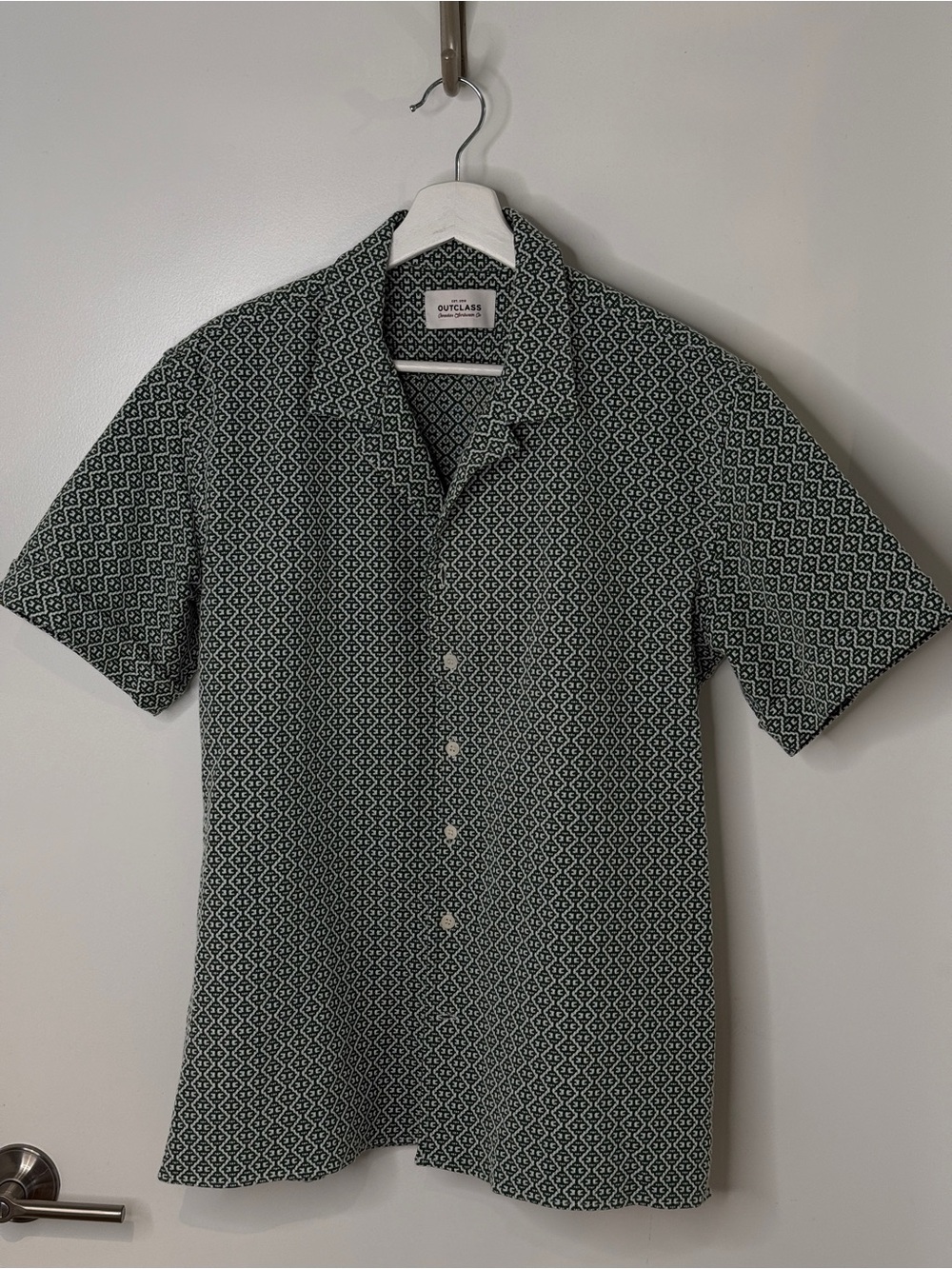 Short-Sleeve Jacquard Button-Down Shirt